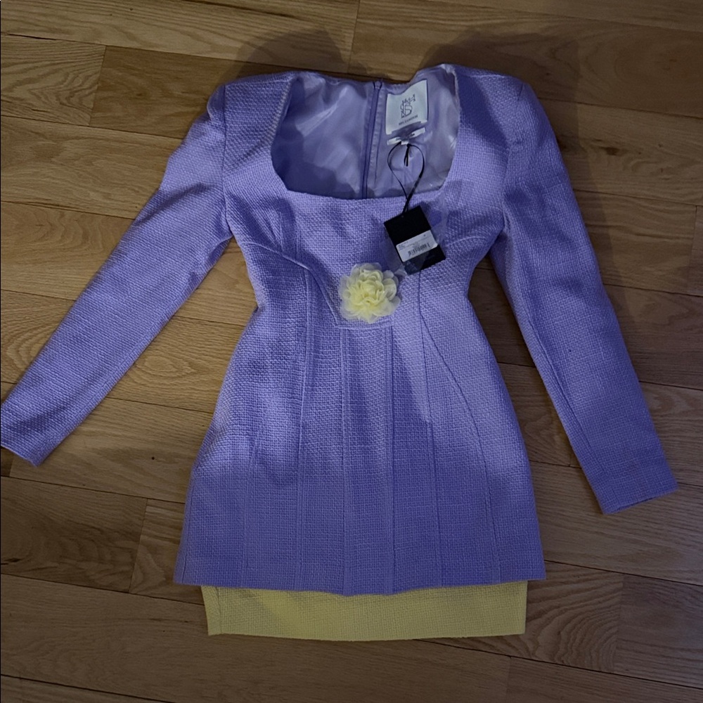 Chic Lavender Long Sleeve Dress with Yellow Detail